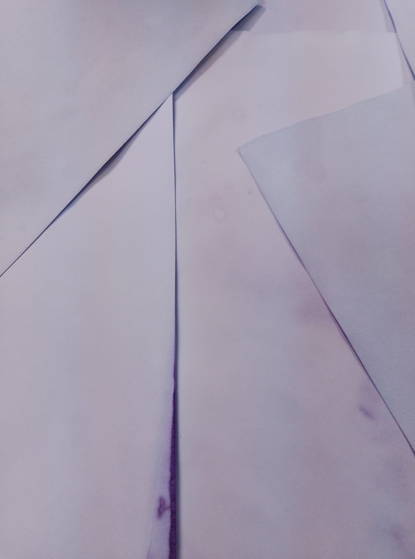 Solid 28lb cardstock hand dyed in the color Powder. It's a soft shade of purple 🟣. You will not be disappointed in the color unlike my disappointment in how the color comes through in these pictures 😆. 10 pretty pieces in each pack.