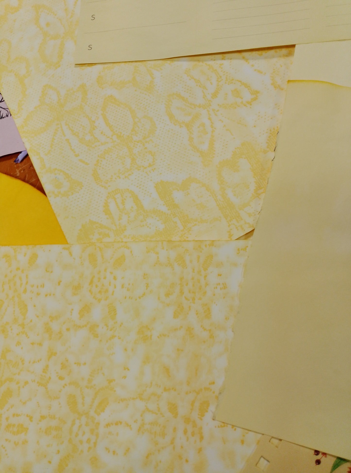 Tricia's Pretty Paper pack in a cheery daffodil shade.  These paper packs will brighten up any journal or craft project.  Papers from journals, calendars, cute stationary and of course Tricia's signature designer papers.