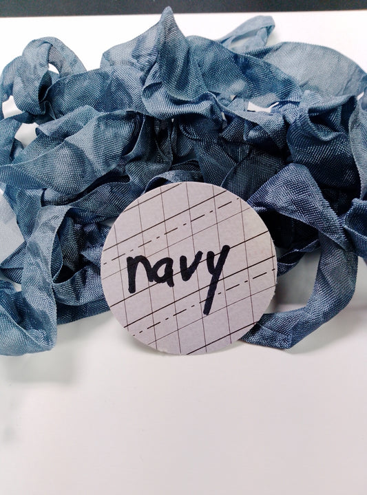 5 yards of un-cut seam binding color - Navy Navy Navy  🔵 I love this version of Navy.
